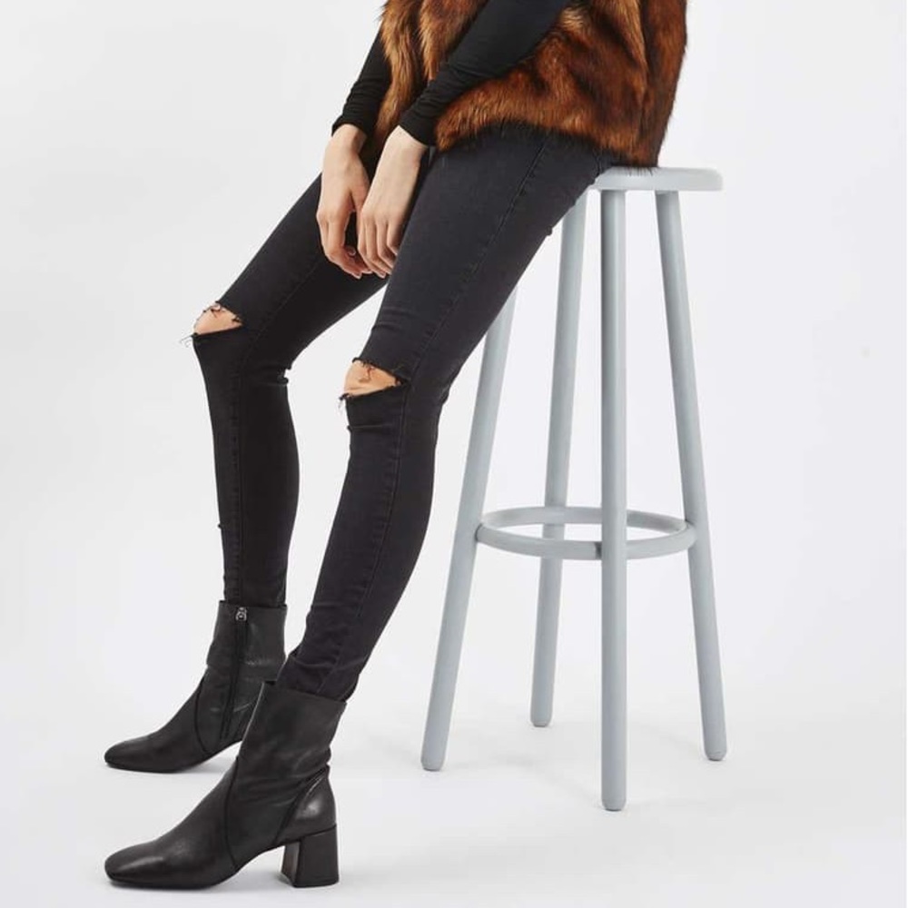 Topshop Moto Black Leigh Ripped Skinny Jeans